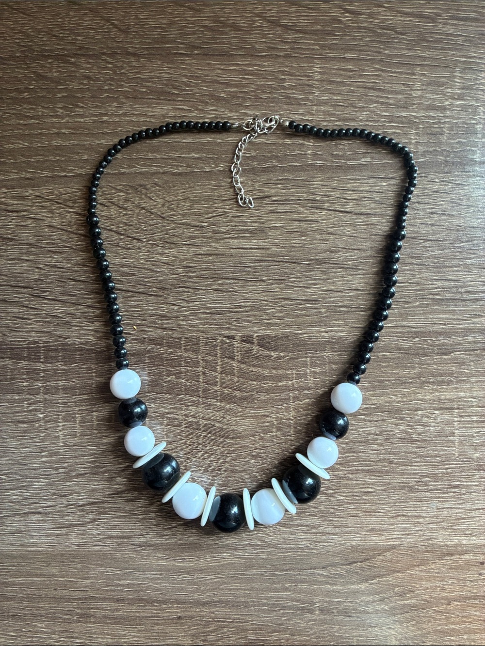 Vintage 80’s Black and White Beaded Women's Necklace